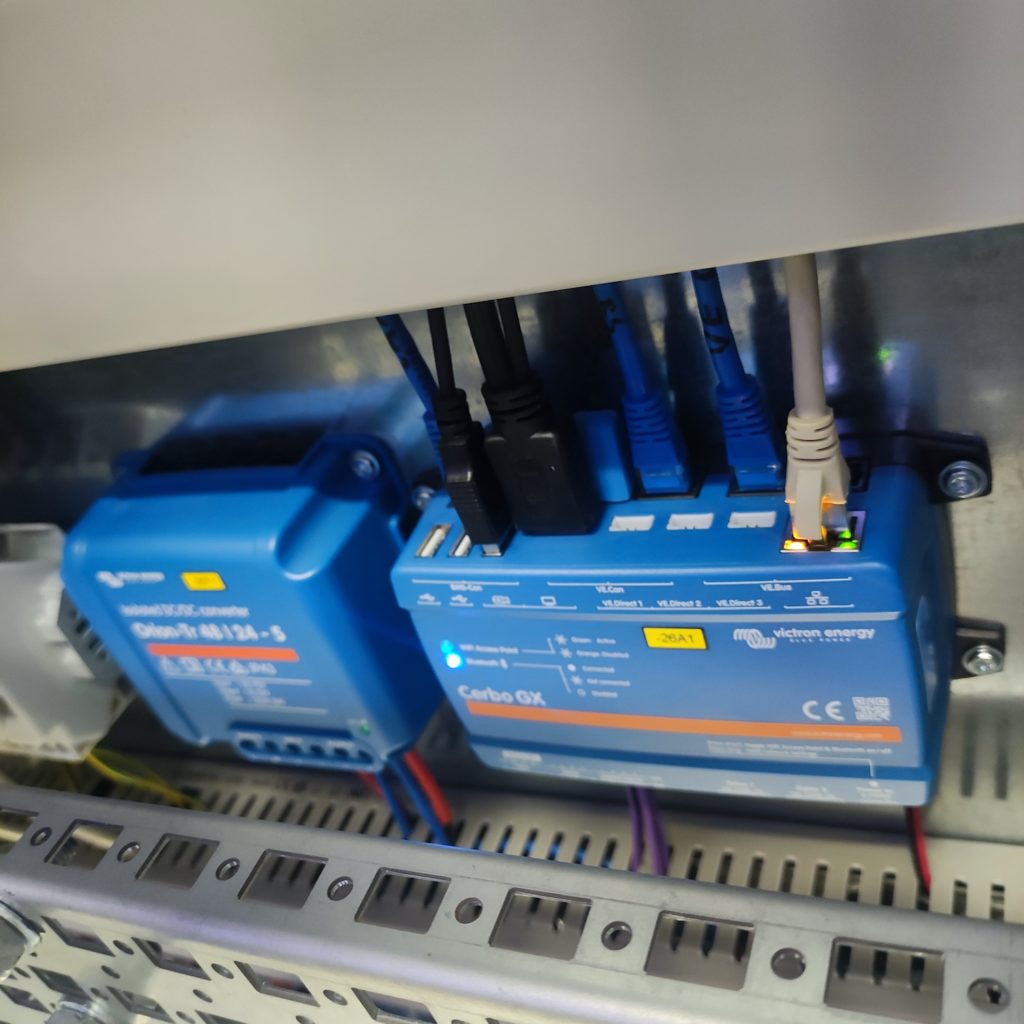 Victron Pylontech ESS Offgridshop Sailectron Gewerbe Industrie Energiespeicher Photovoltaik Blackout autark