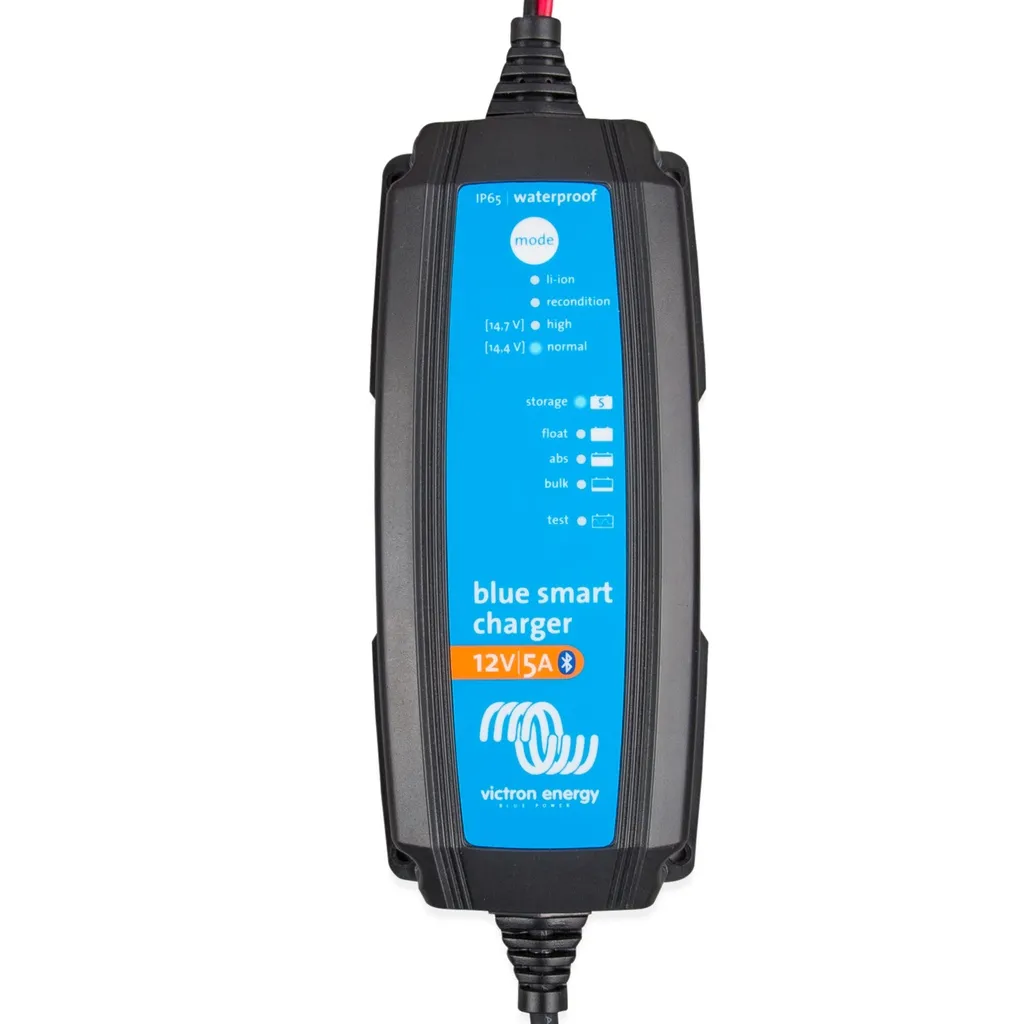 Blue Smart IP65s Charger 12/5(1) 230V UK Retail