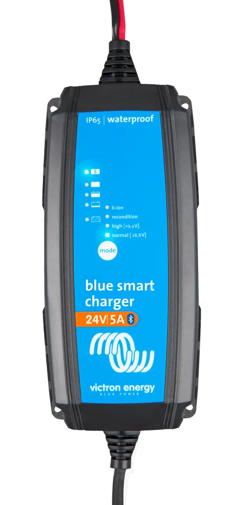 Blue Smart IP65 Charger 24/5(1) 230V AU/NZ Retail