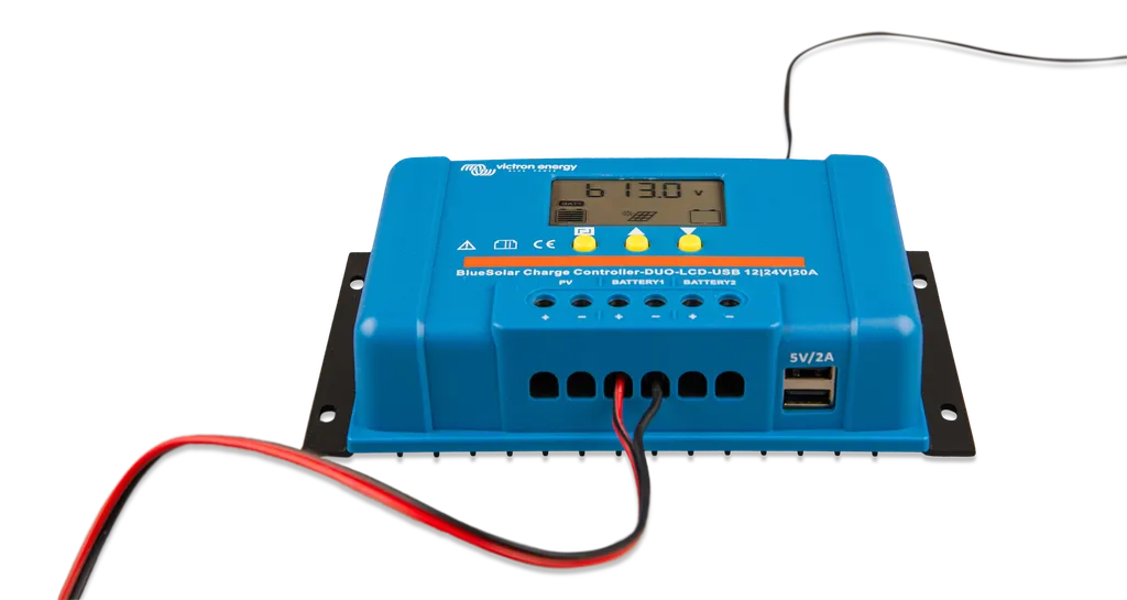 BlueSolar PWM-LCD&USB 12/24V-30A