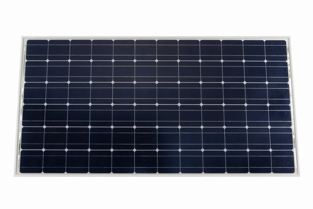Symbolfoto: Victron Energy Solarmodule monokristallin - Solar Panel 365W-72 cells Mono 1980x880x35mm series 4c
