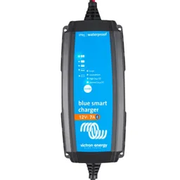 Blue Smart IP65 Charger 12/7(1) 230V UK Retail